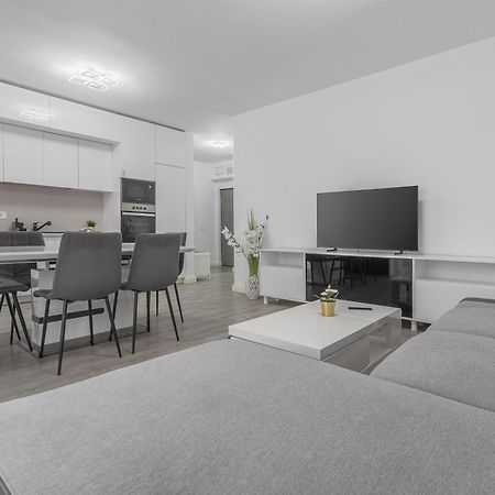 Pure Flat Apartment Oradea Luaran gambar